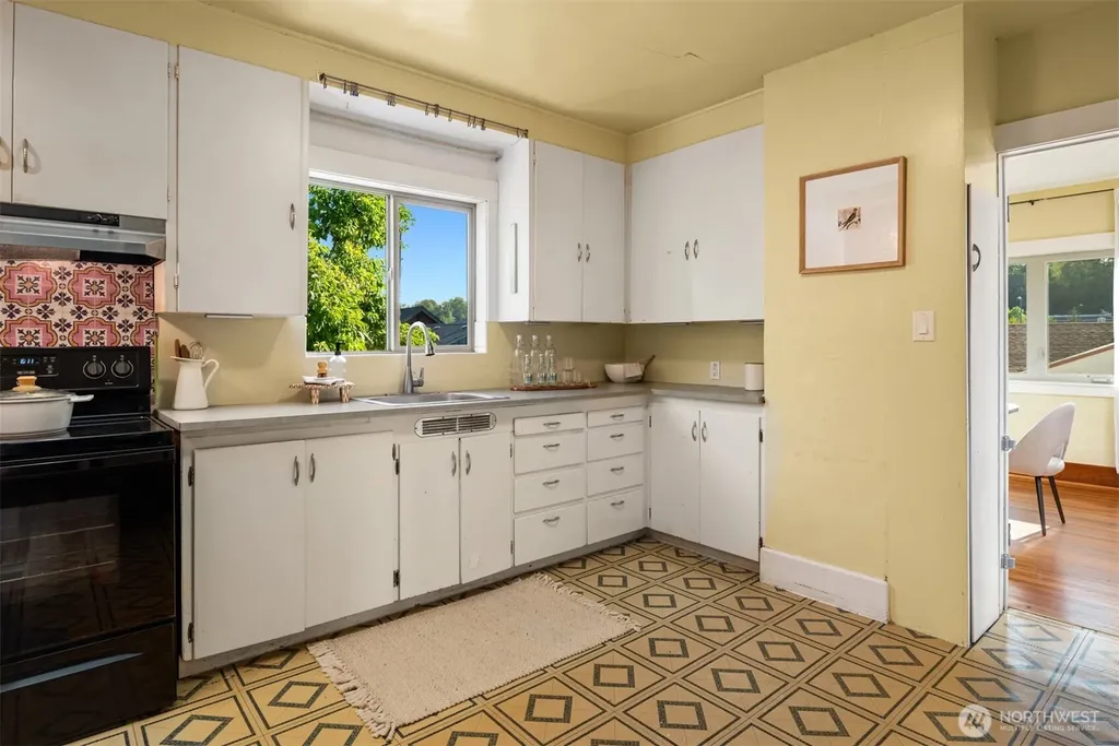 3821 S Graham Street Seattle WA 98118