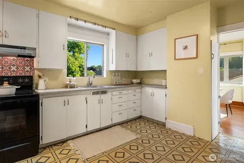 3821 S Graham Street Seattle WA 98118