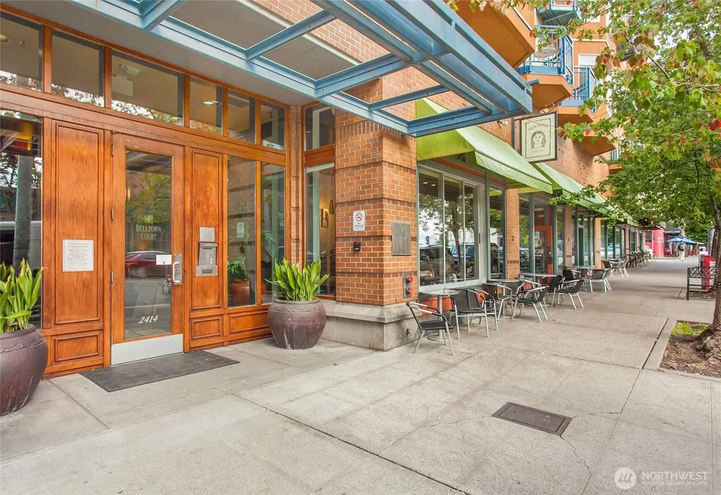 2414 1st Avenue Seattle WA 98121