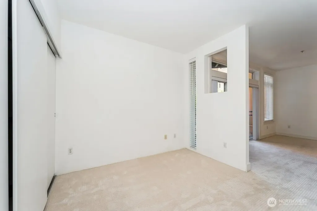 2414 1st Avenue Seattle WA 98121