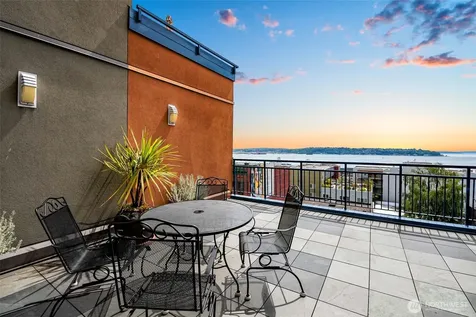2414 1st Avenue Seattle WA 98121