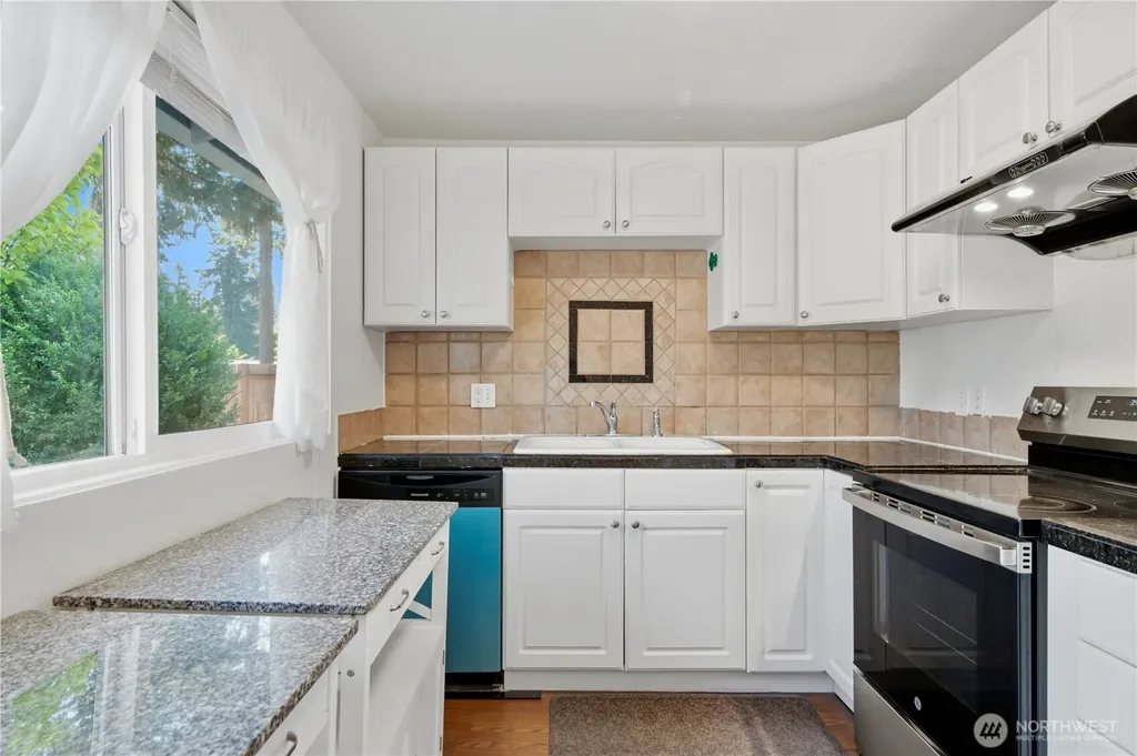 1344 NE 164th Place Bellevue WA 98008