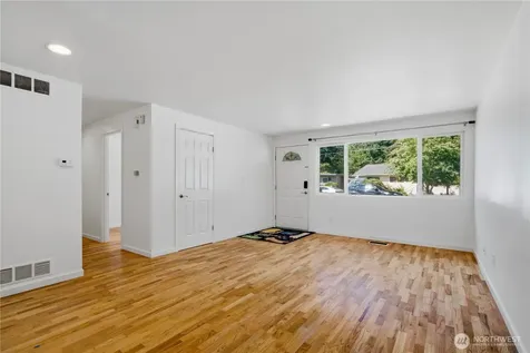1344 NE 164th Place Bellevue WA 98008