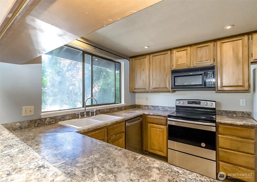8408 18th Avenue W Everett WA 98204