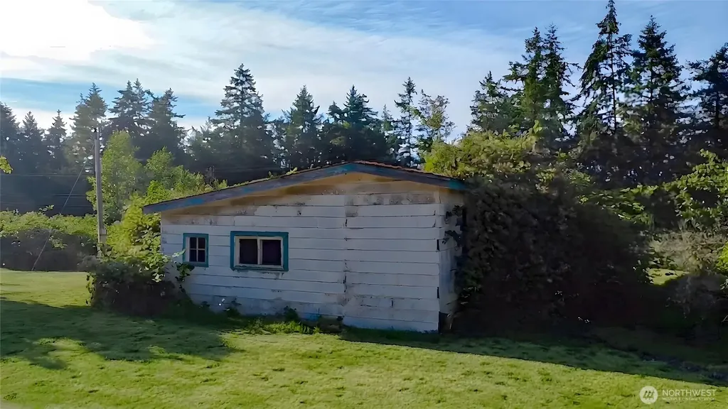 51 Hawks Prairie Road Sequim WA 98382