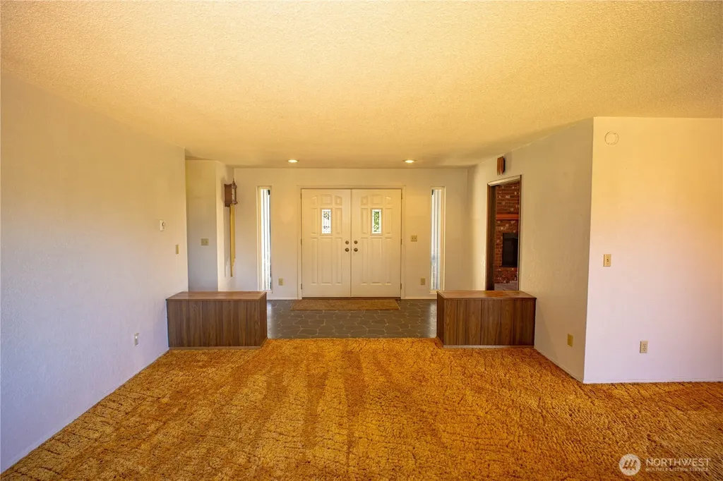 51 Hawks Prairie Road Sequim WA 98382