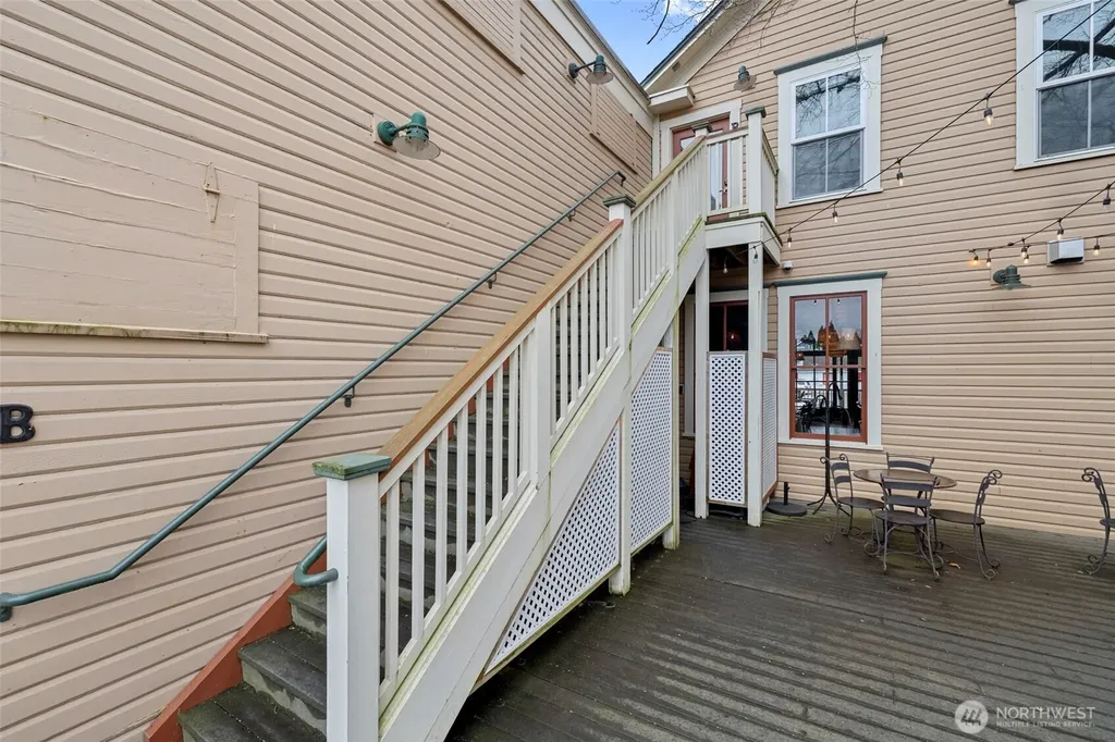 623 Morris Street La Conner WA 98257