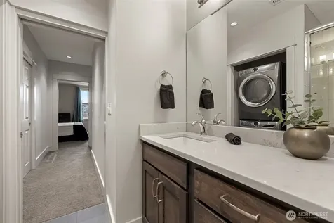 623 Morris Street La Conner WA 98257