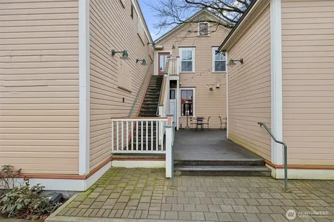 623 Morris Street La Conner WA 98257