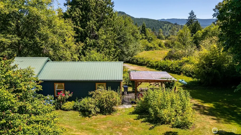 1135 Lake Samish Road Bellingham WA 98229
