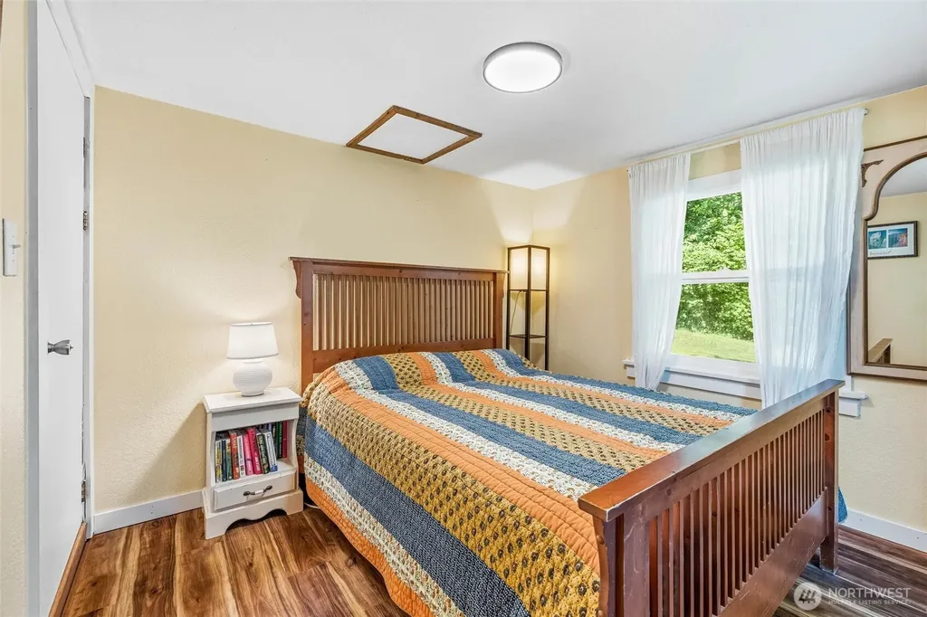 1135 Lake Samish Road Bellingham WA 98229