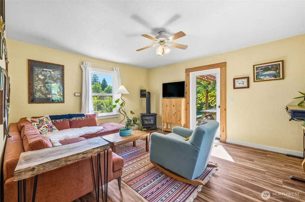 1135 Lake Samish Road Bellingham WA 98229