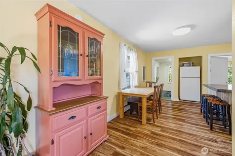 1135 Lake Samish Road Bellingham WA 98229