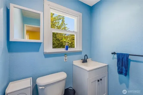 1135 Lake Samish Road Bellingham WA 98229