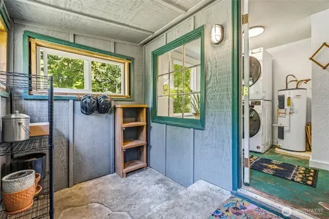 1135 Lake Samish Road Bellingham WA 98229