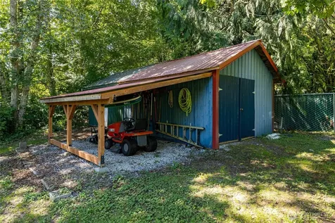 1135 Lake Samish Road Bellingham WA 98229