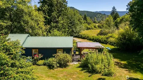 1135 Lake Samish Road Bellingham WA 98229