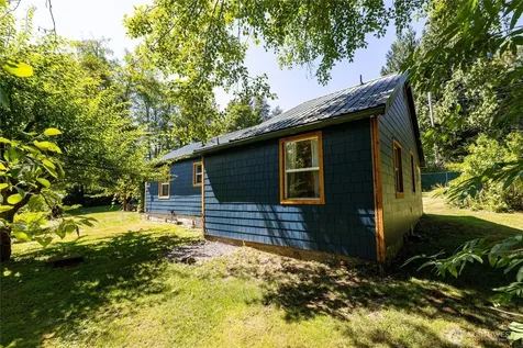 1135 Lake Samish Road Bellingham WA 98229