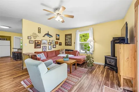 1135 Lake Samish Road Bellingham WA 98229