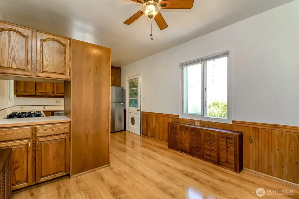 10082 Des Moines Memorial Drive S Seattle WA 98168