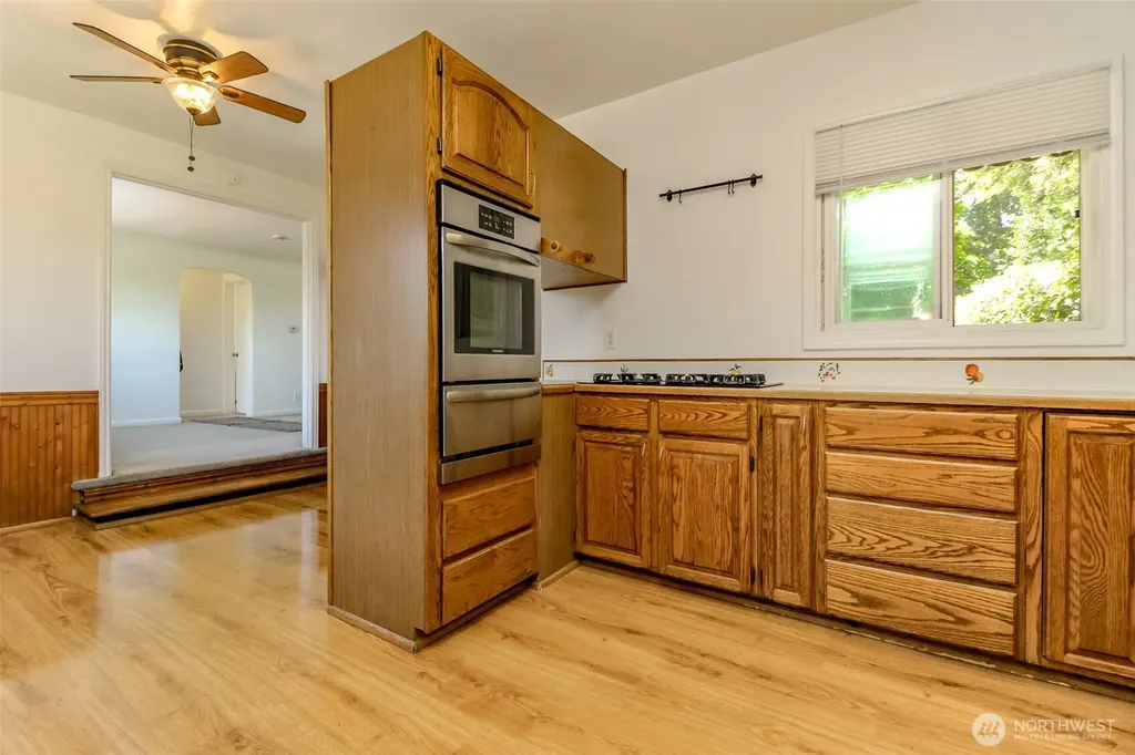 10082 Des Moines Memorial Drive S Seattle WA 98168