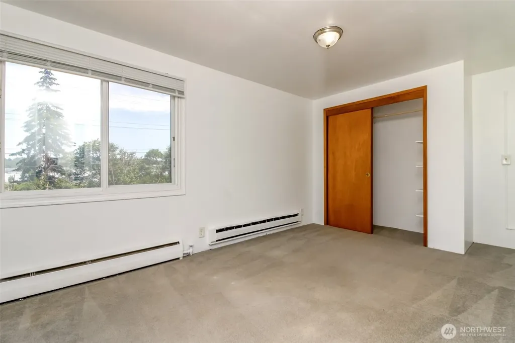 10082 Des Moines Memorial Drive S Seattle WA 98168