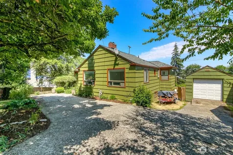10082 Des Moines Memorial Drive S Seattle WA 98168