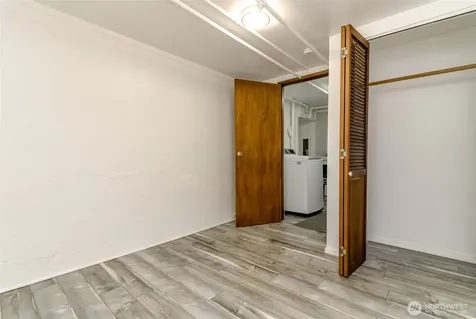10082 Des Moines Memorial Drive S Seattle WA 98168
