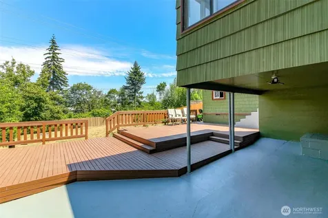 10082 Des Moines Memorial Drive S Seattle WA 98168