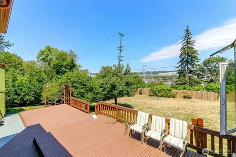 10082 Des Moines Memorial Drive S Seattle WA 98168