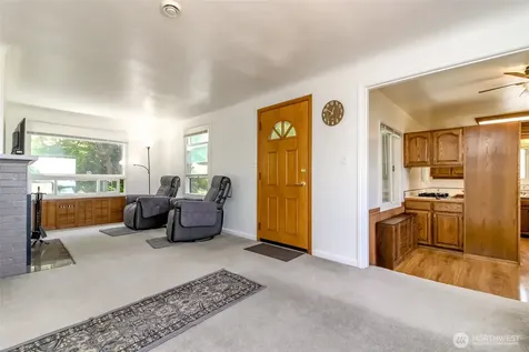 10082 Des Moines Memorial Drive S Seattle WA 98168
