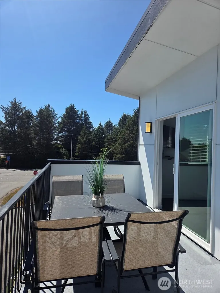 890 Magellan Avenue Ocean Shores WA 98569