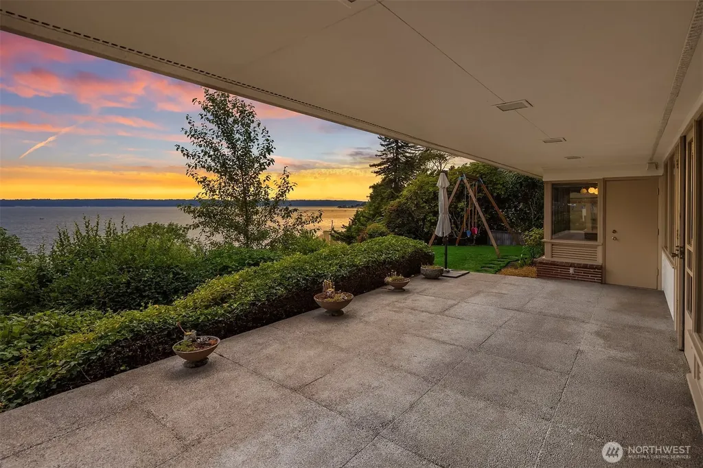17825 Normandy Terrace SW Normandy Park WA 98166