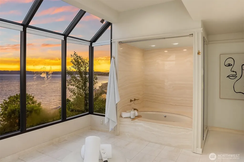 17825 Normandy Terrace SW Normandy Park WA 98166