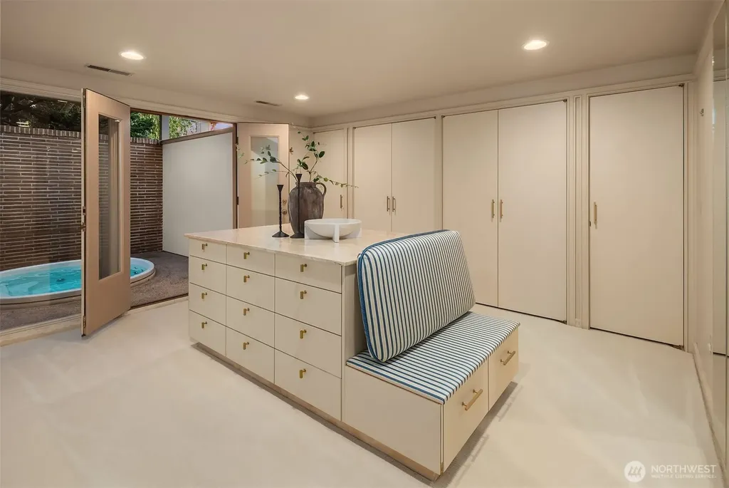 17825 Normandy Terrace SW Normandy Park WA 98166