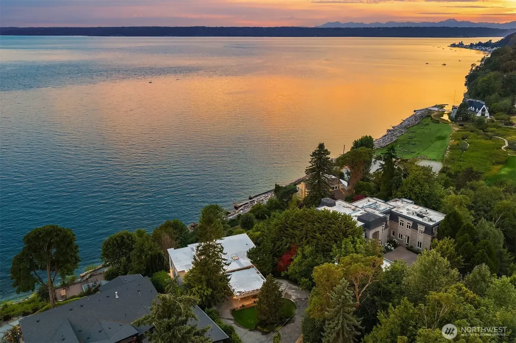 17825 Normandy Terrace SW Normandy Park WA 98166