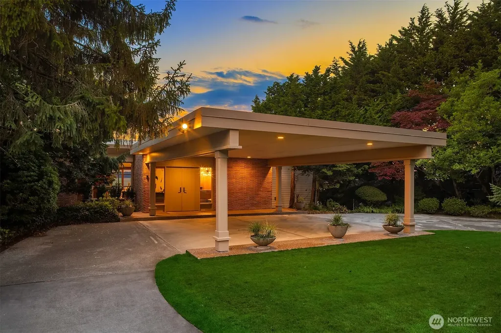17825 Normandy Terrace SW Normandy Park WA 98166