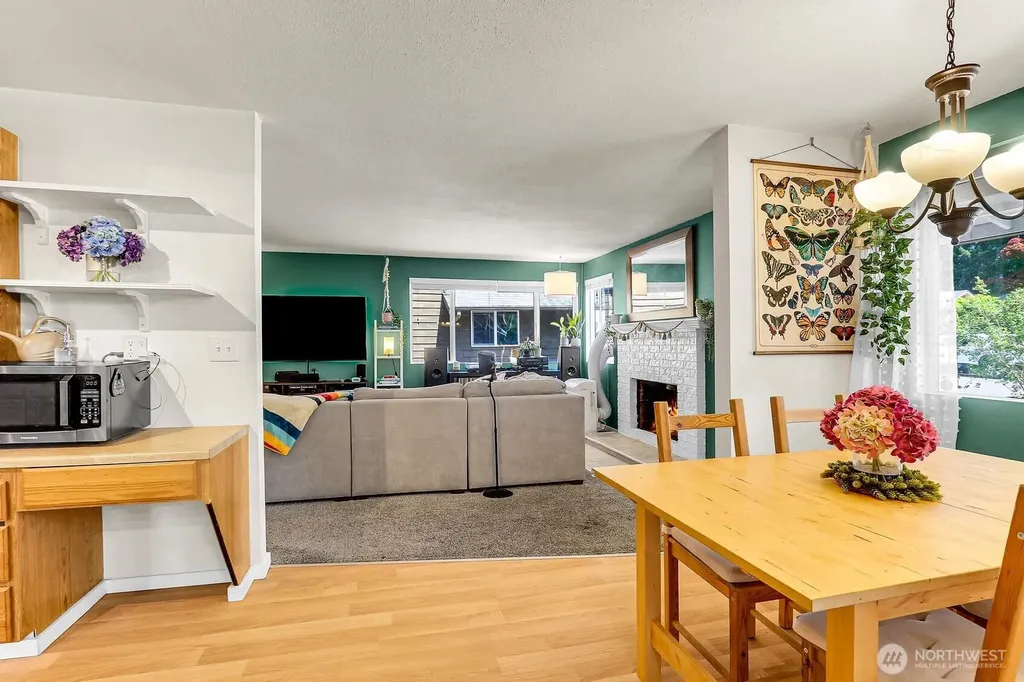 17532 24th Avenue SE Bothell WA 98012