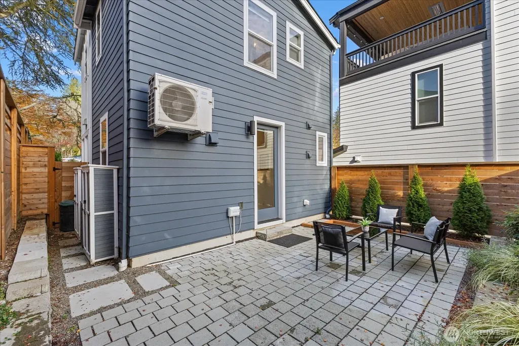 3537 NE 93rd Street Seattle WA 98115