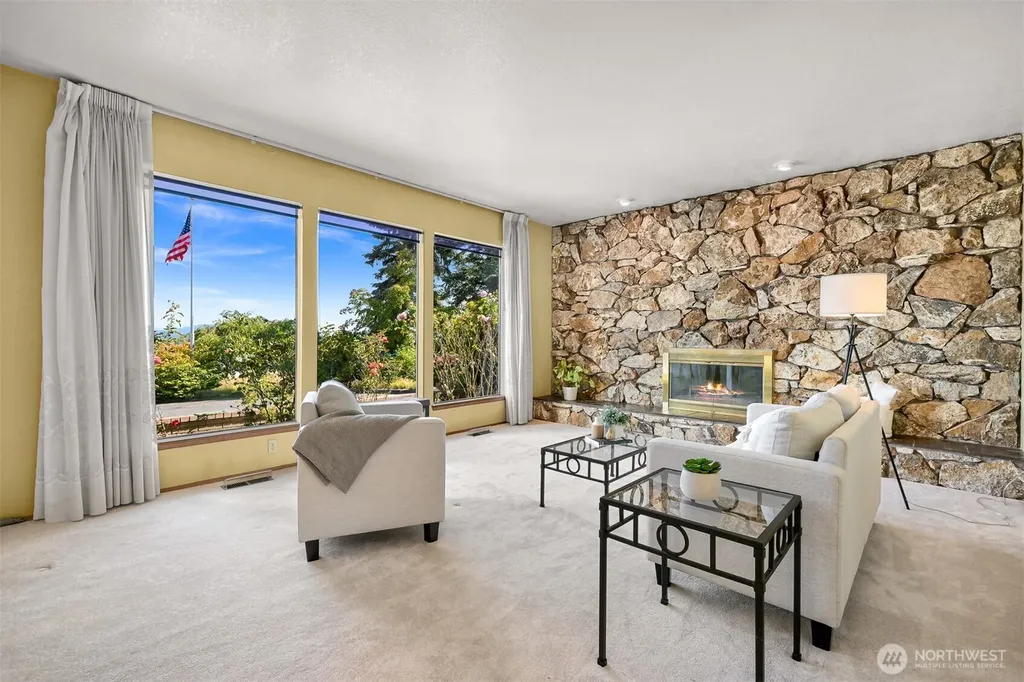 2752 Douglas Road Ferndale WA 98248