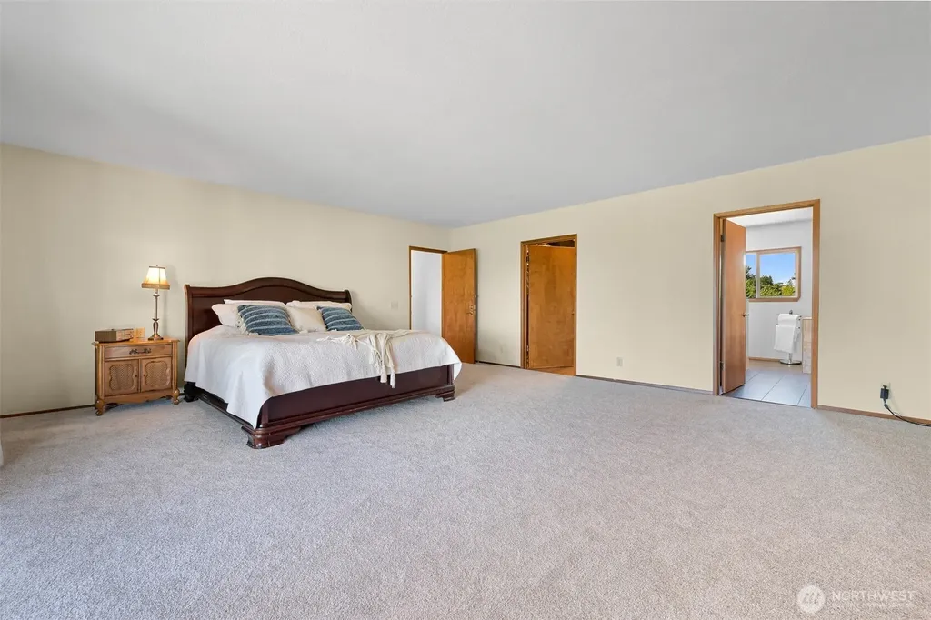 2752 Douglas Road Ferndale WA 98248