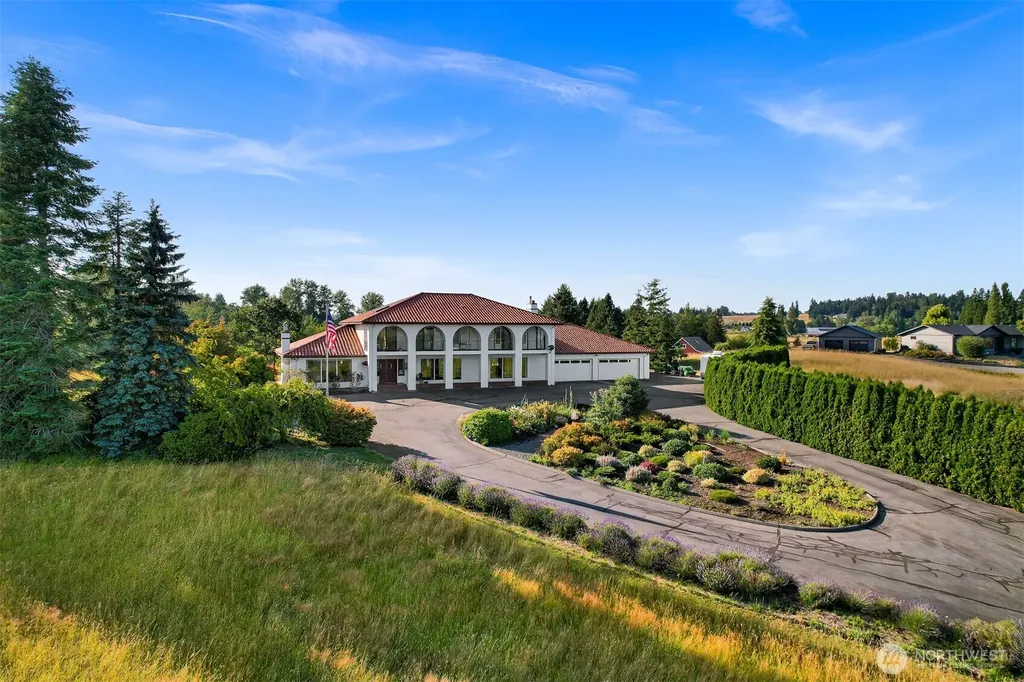 2752 Douglas Road Ferndale WA 98248