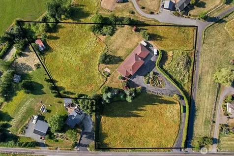 2752 Douglas Road Ferndale WA 98248
