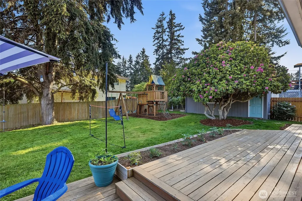 1216 118th Place SE Everett WA 98208