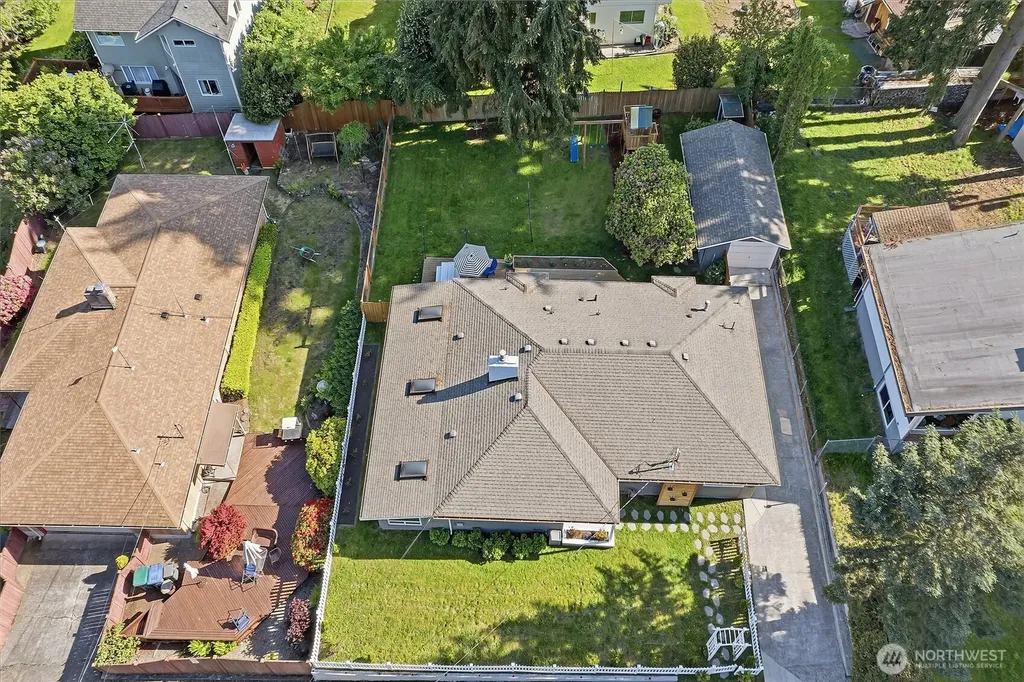 1216 118th Place SE Everett WA 98208