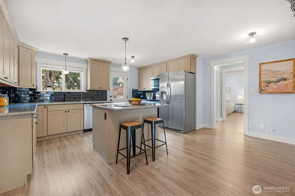 1216 118th Place SE Everett WA 98208