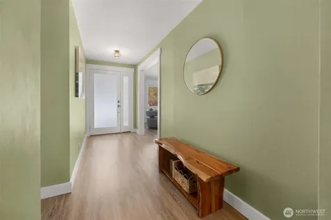 1216 118th Place SE Everett WA 98208