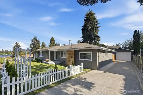 1216 118th Place SE Everett WA 98208