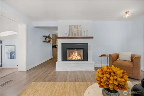 1216 118th Place SE Everett WA 98208
