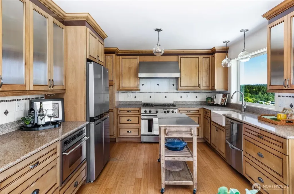 1950 Hillvista Place Freeland WA 98249